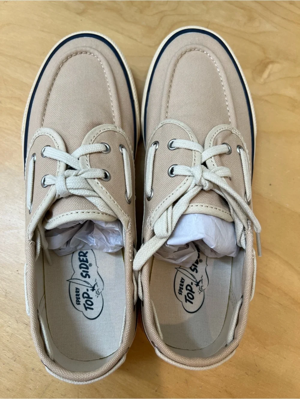 Sperry top slider Boat Shoes light beige with Navy Trim size 7